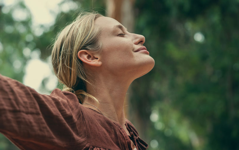 Weniger Schadstoffe bedeuten besseren, erholsamen Schlaf, ein gestärktes Immunsystem und ein spürbar angenehmeres Raumklima.